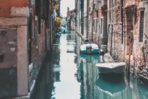 大江DUCAR品牌历史背景