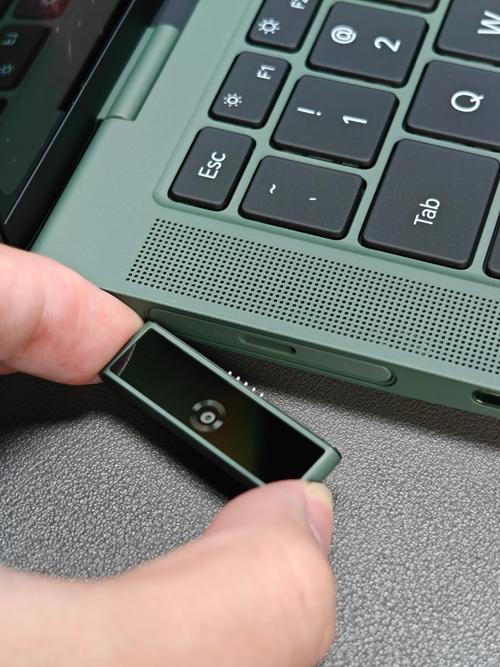 电脑没有摄像头可以用手机代替吗