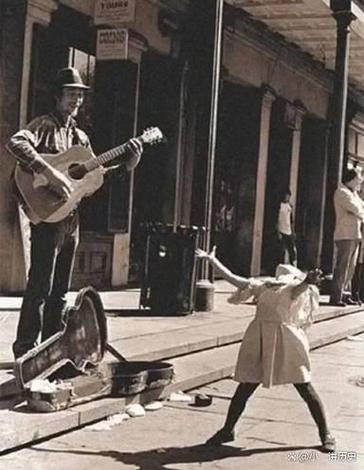 用数码相机翻拍老照片怎么样才能取的好点的效果?