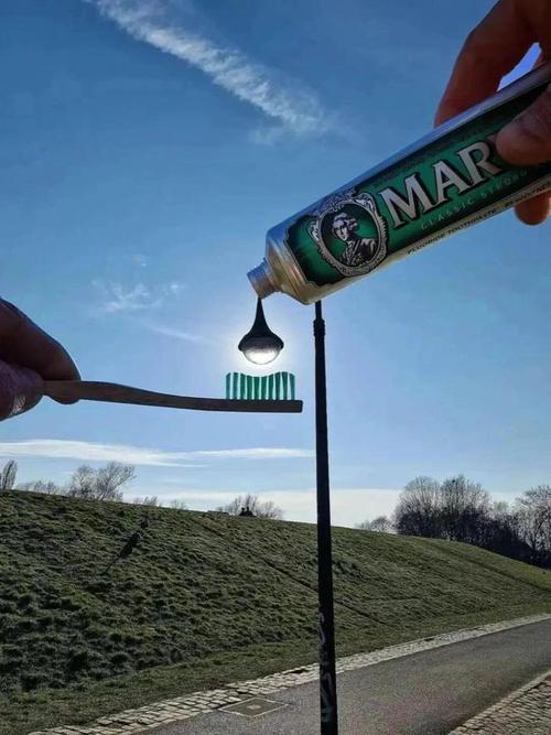 你用过哪些巧妙、简单又有创意的拍照技巧或角度?