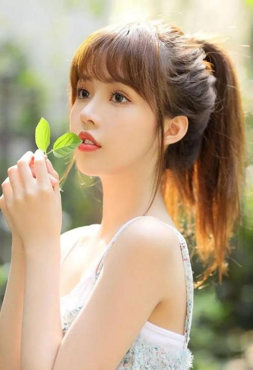 拍照姿势怎么摆女生