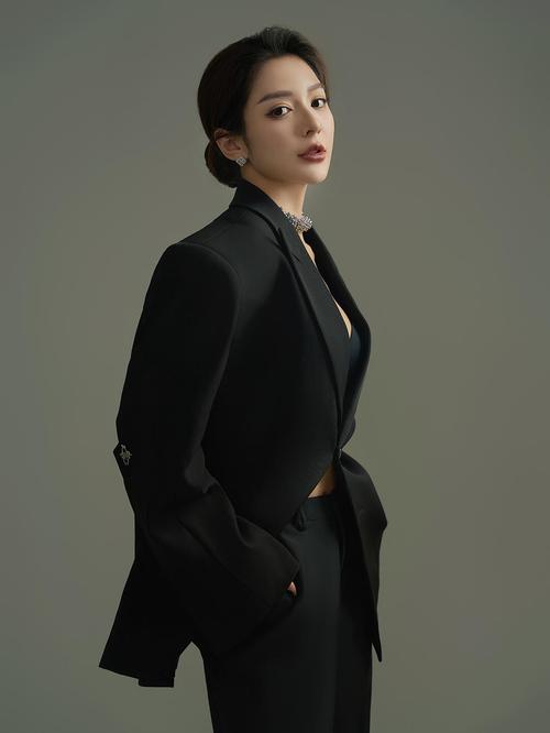 如何用手机拍职业照