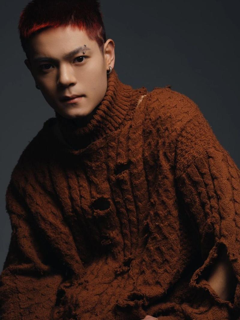 男人拍照如何摆姿势最爷们?