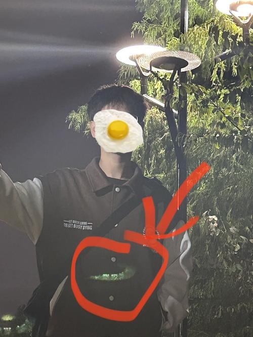 手机拍手机照片如何不反光处理