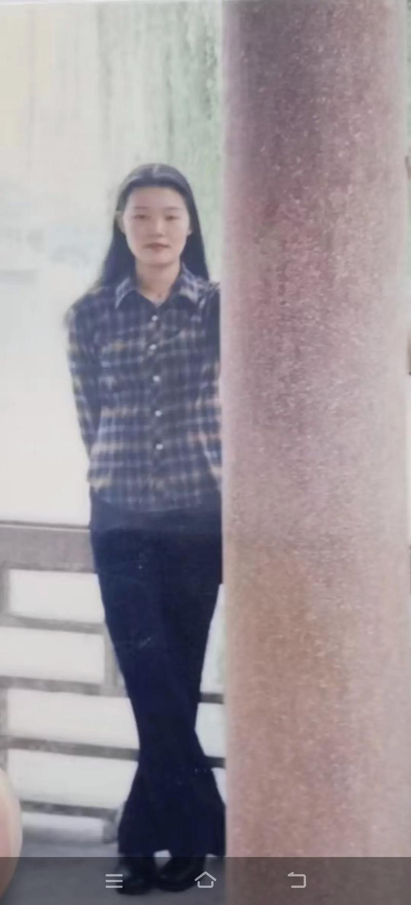 自己翻拍以前的照片为什么有点模糊