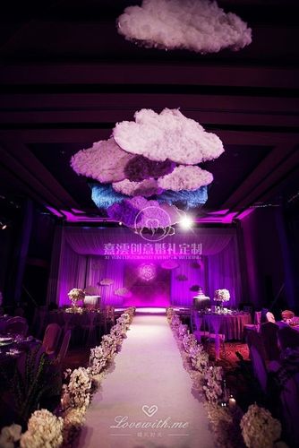 紫色灯光配什么颜色好看