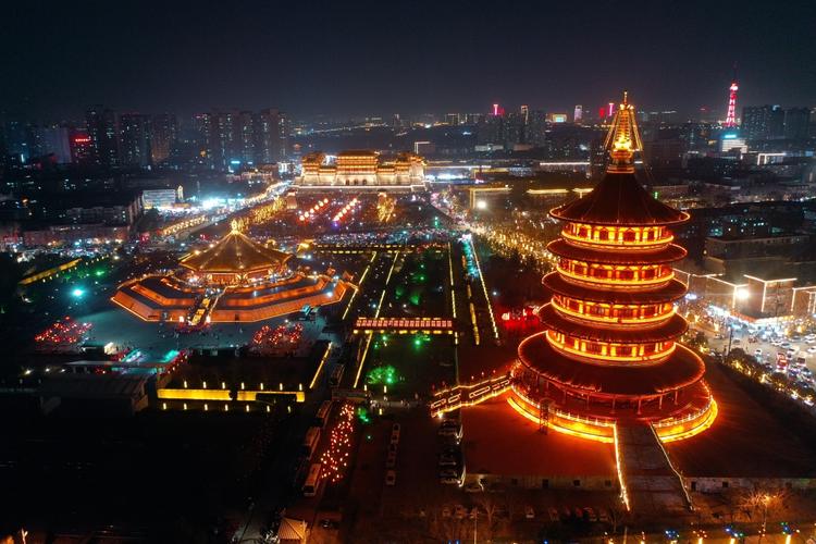 外出旅行如何拍地标建筑