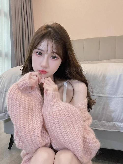 女人室内自拍怎么拍照好看女生8个室内拍照姿势简单自然上镜