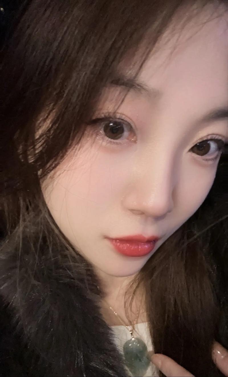 怼脸拍更好看的人是皮相好吗