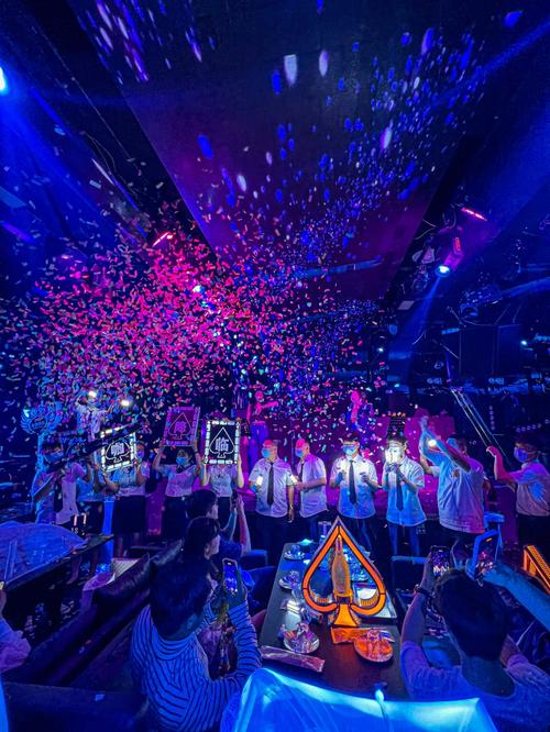 ktv紫色灯光有什么危险