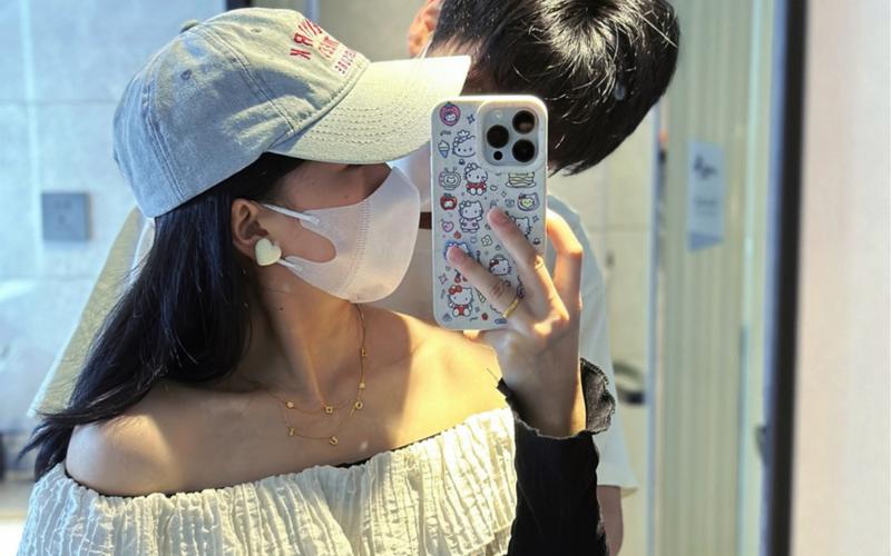 情侣酒店怎么拍照姿势