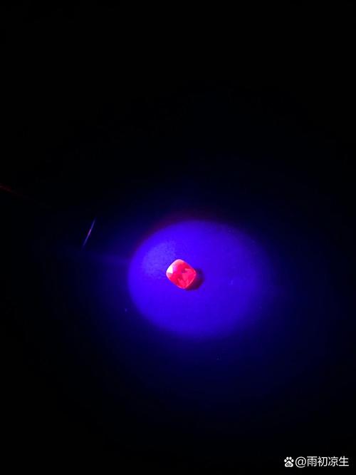 手机怎么调出紫光灯