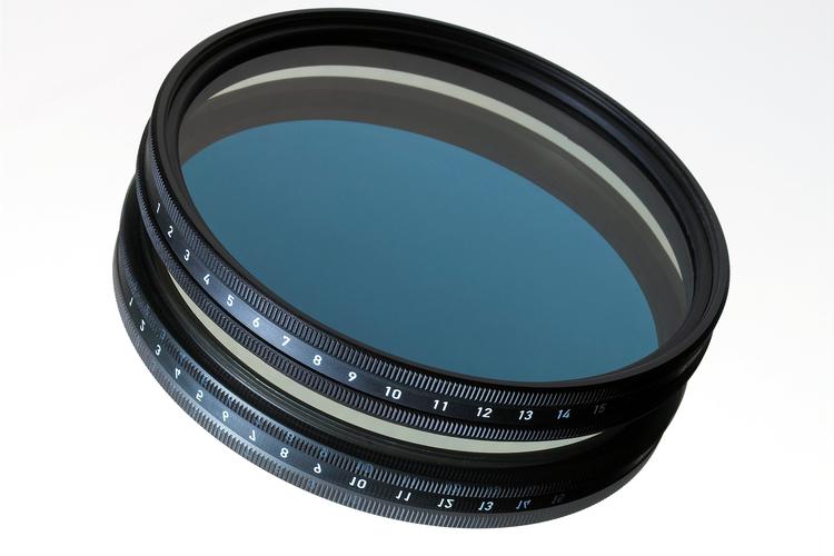 用哪种偏振镜去除翻拍照片反光?