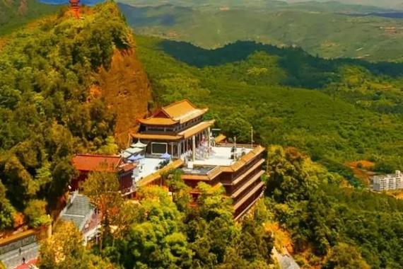 去照金香山风景区景区游玩,如何才能拍出有创意的打卡照?