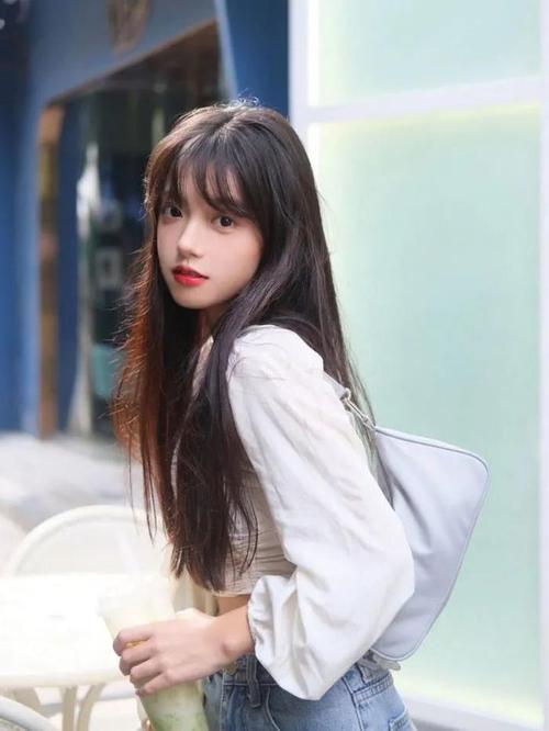 女生怎么照相姿势好看