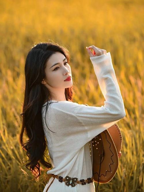 中年女人拍照姿势怎么摆好看