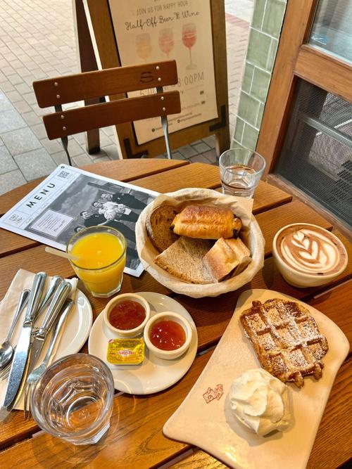 下午茶探店拍照姿势显高显瘦快速出片