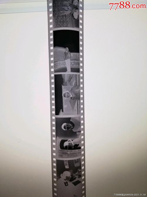 老照片旧底片扫描出来的电子版照片要比相机翻拍的好?