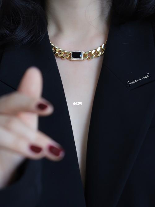 打光背景纸反光怎么处理的图1