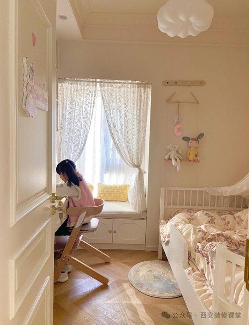 女生房间设计简约