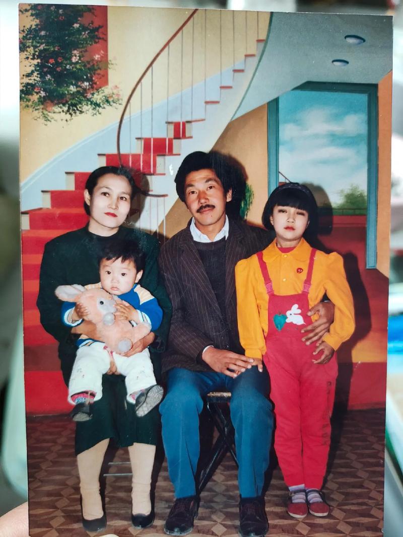 如何翻拍老照片?