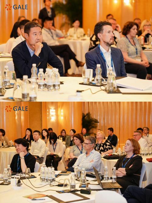 会议手机拍照的技巧和角度