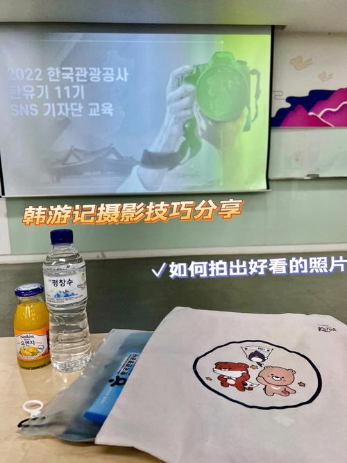 怎样用手机拍出带时间位置的照片?