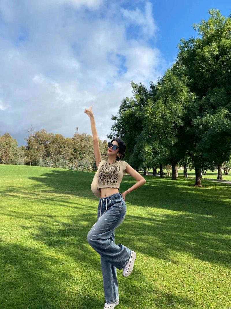 拍照什么角度显瘦图1