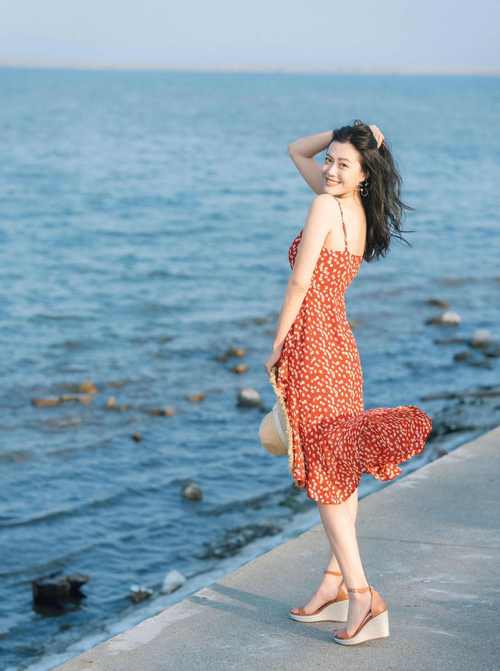 拍照什么角度显瘦图2