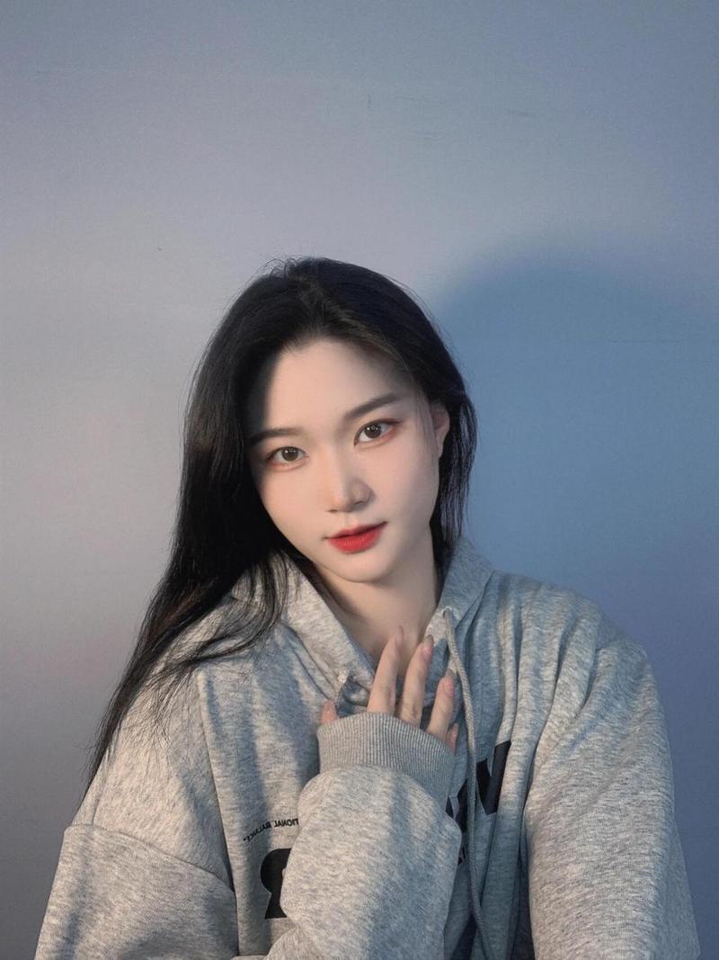 自拍有哪些姿势