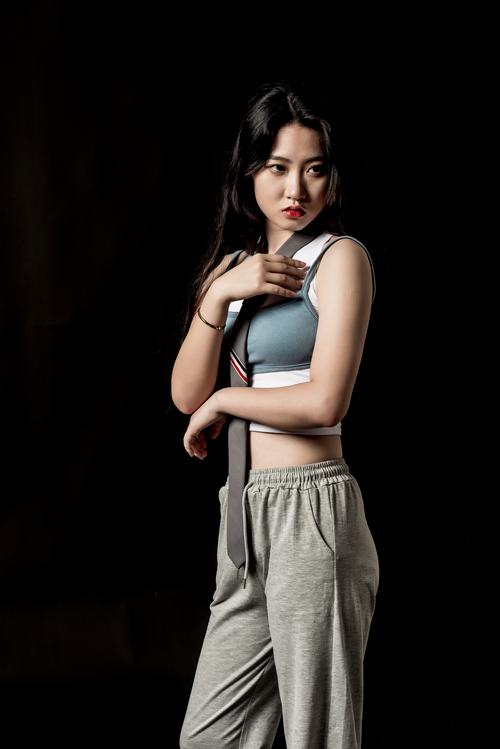 打光背景纸反光怎么处理好图2