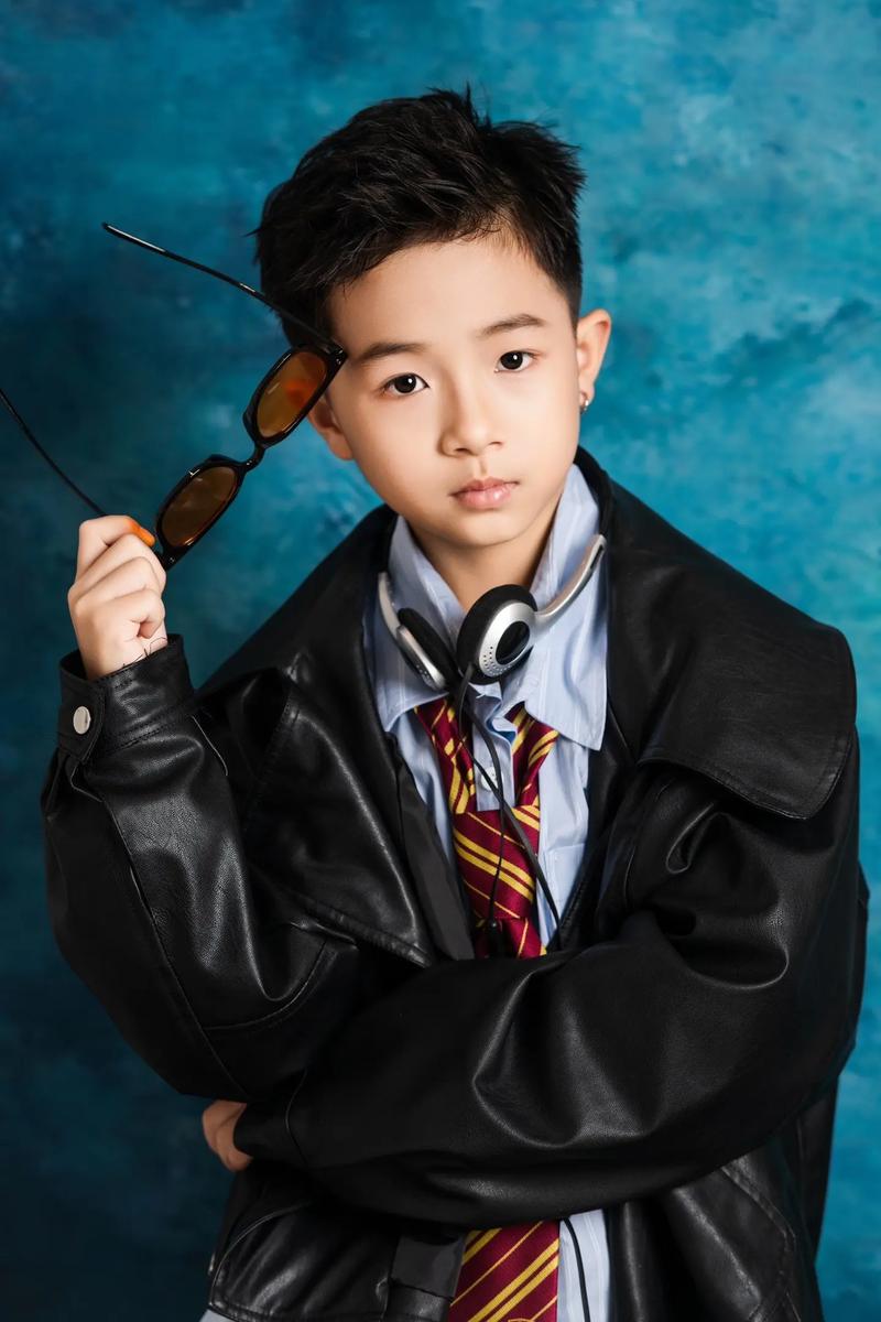 最美证件照布光图片图1