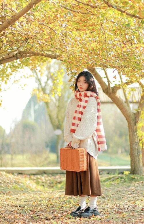 拍照的姿势动作大全女图2