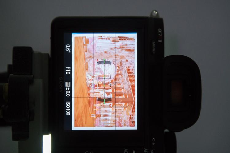 翻拍的照片怎么提高清晰度呢女生图2