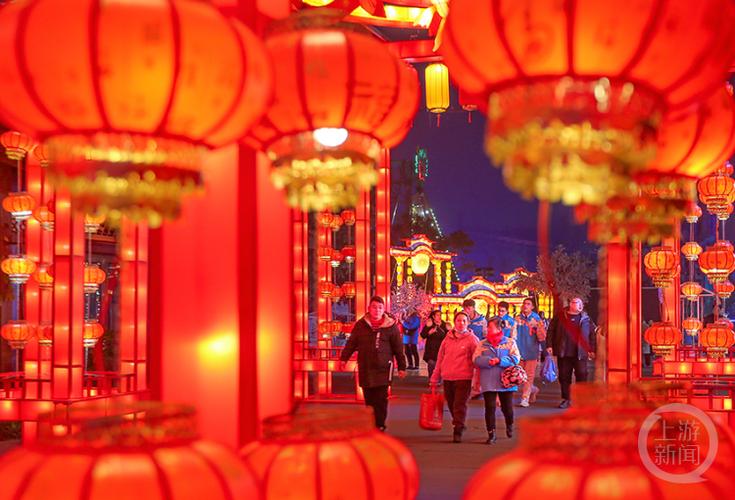 新年拍照姿势大全女图1