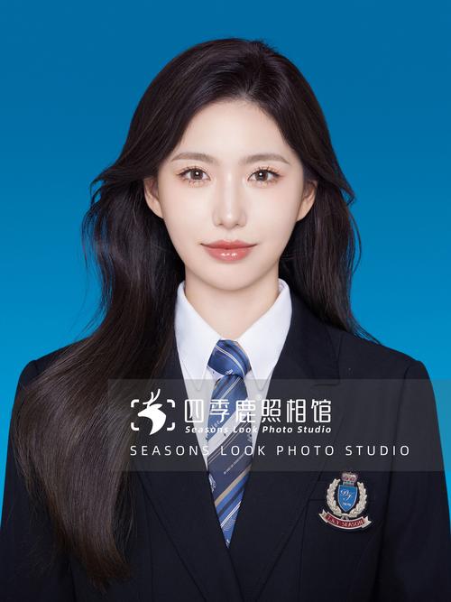 拍证件照什么姿势图3