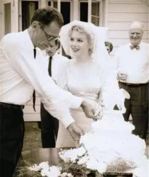 死亡拍照姿势大全图2