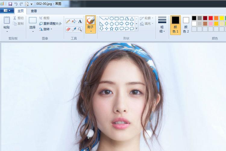 怎样给照片提高像素图1
