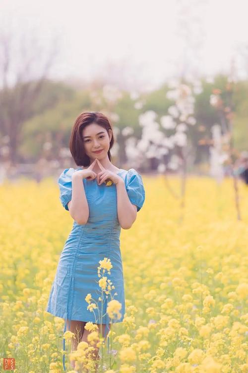 拍照时如何摆pose