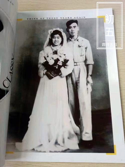 如何用手机翻拍老照片(翻拍照片的软件app)