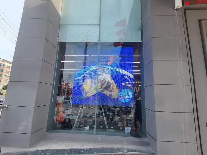 什么是透明LED显示屏