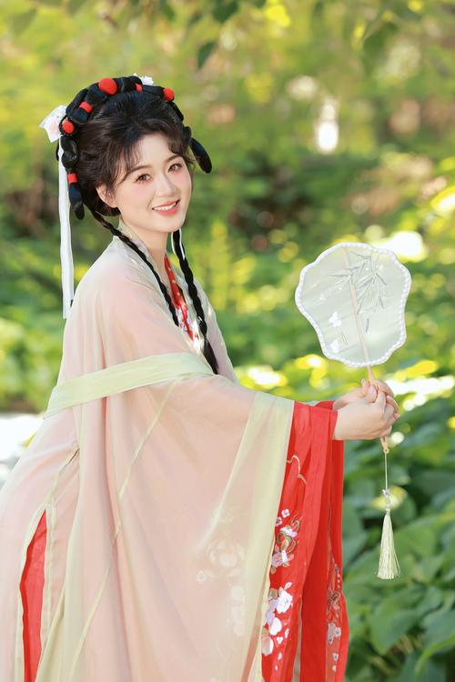 穿汉服有哪些好看的拍照姿势