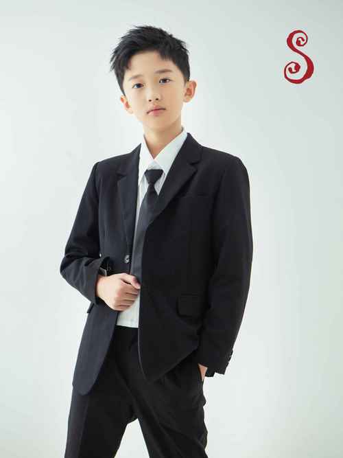 男孩儿照相怎样才会照的帅