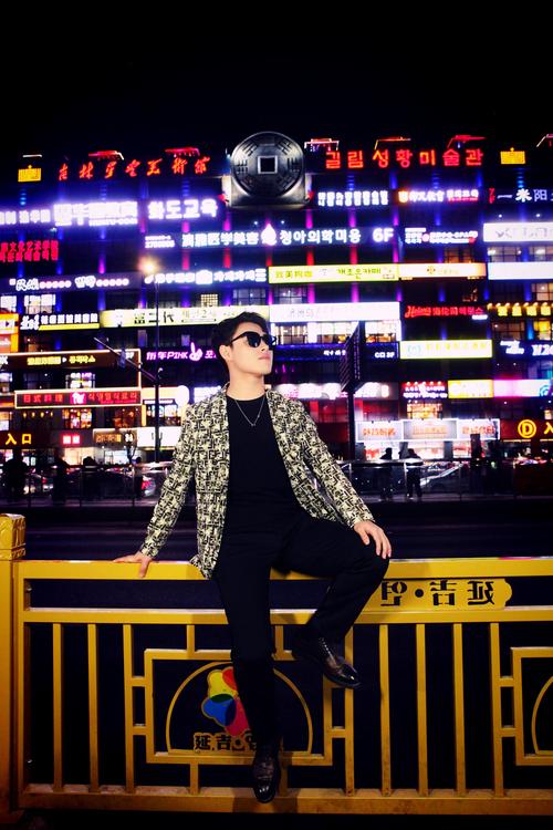 社会男生怎么拍照摆姿势