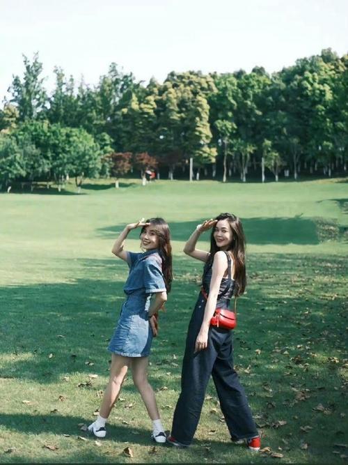 拍照时如何摆pose