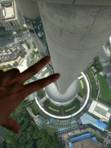 东方明珠塔玻璃走廊特点