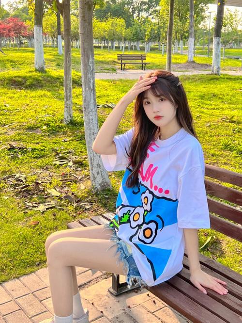 用手机拍照怎样才能显腿长图1