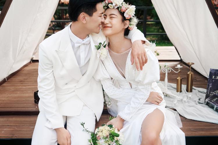 照相姿势怎么摆好看夫妻图3