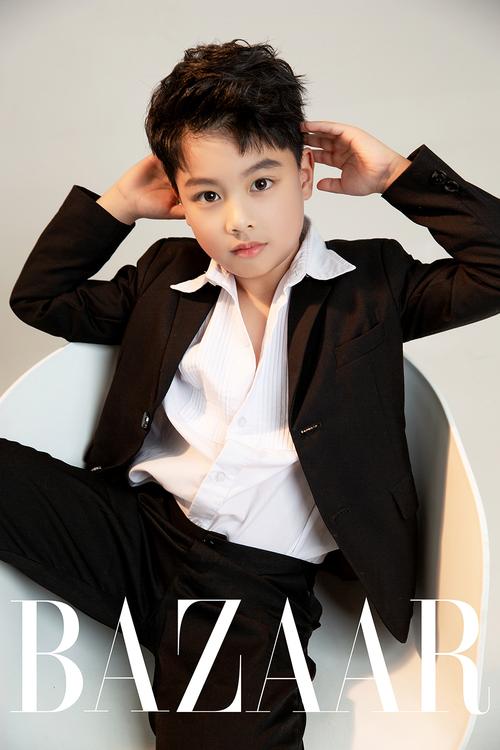 拍照姿势动作大全男孩帅气图1