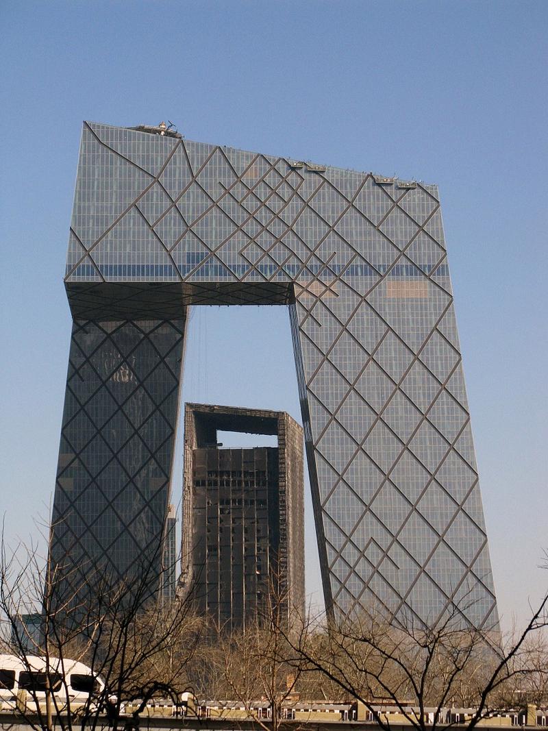 手机拍照哪个角度比较好看